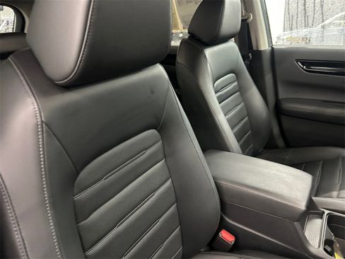 Used 2024 Honda CR-V EX-L image 16