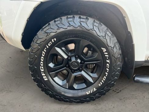 Used 2014 Toyota 4Runner SR5 Premium AWD/4WD image 9
