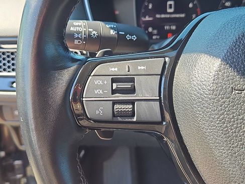 Used 2022 Honda Civic Touring image 22