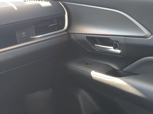 Used 2024 Toyota Grand Highlander Limited image 23