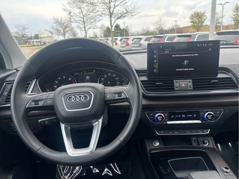 Used 2023 Audi Q5 2.0T Premium w/ Convenience Package AWD/4WD image 13
