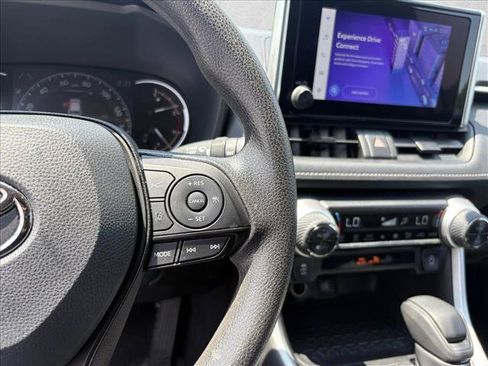 Certified 2025 Toyota RAV4 XLE AWD/4WD image 19