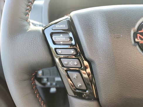 New 2026 Nissan Frontier PRO-4X w/ Pro-4x Convenience Package AWD/4WD image 18