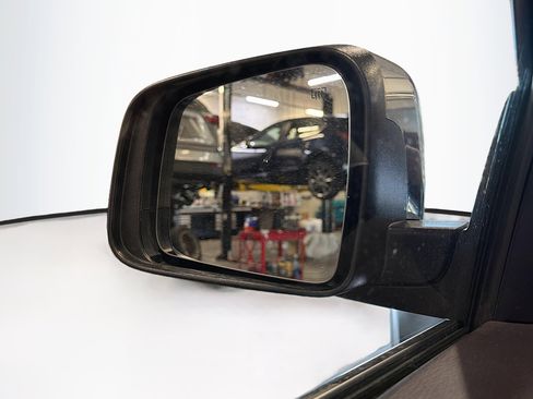 Used 2019 Jeep Grand Cherokee Limited AWD/4WD image 16