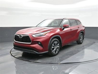 Used 2022 Toyota Highlander XLE