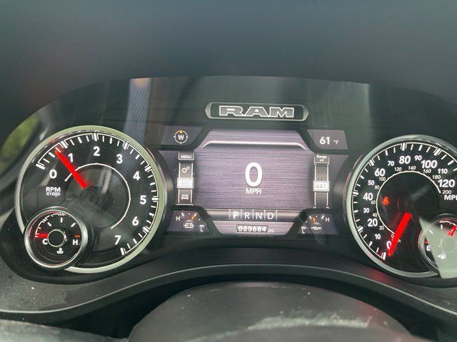 Used 2022 RAM 1500 Laramie AWD/4WD image 18