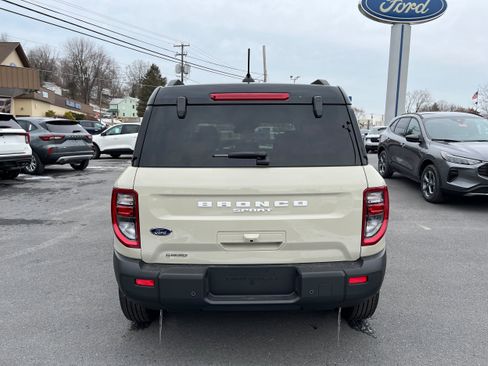 New 2025 Ford Bronco Sport Outer Banks image 5
