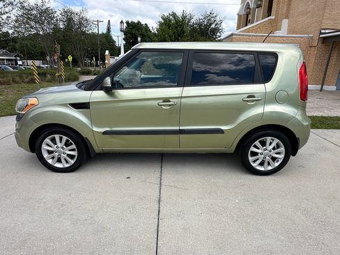 Used 2013 Kia Soul + image 8