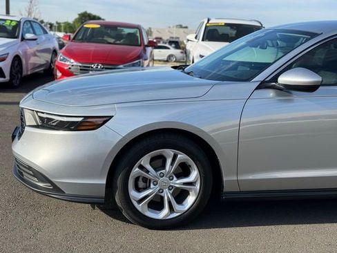Used 2025 Honda Accord LX image 3
