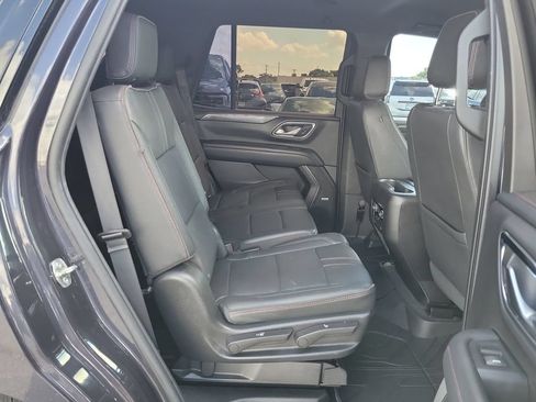 Used 2022 Chevrolet Tahoe RST w/ Luxury Package RWD image 26