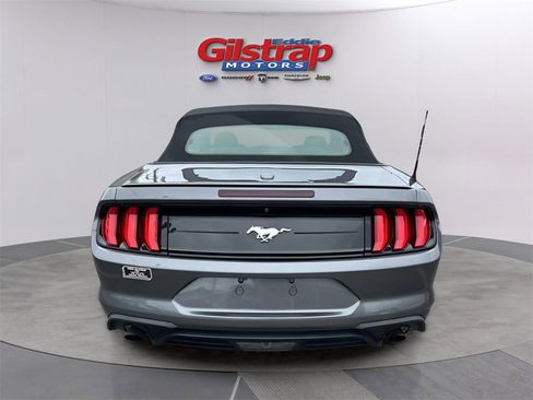 Used 2022 Ford Mustang Premium image 4