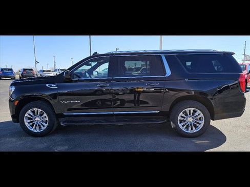 Used 2023 GMC Yukon XL SLT image 6