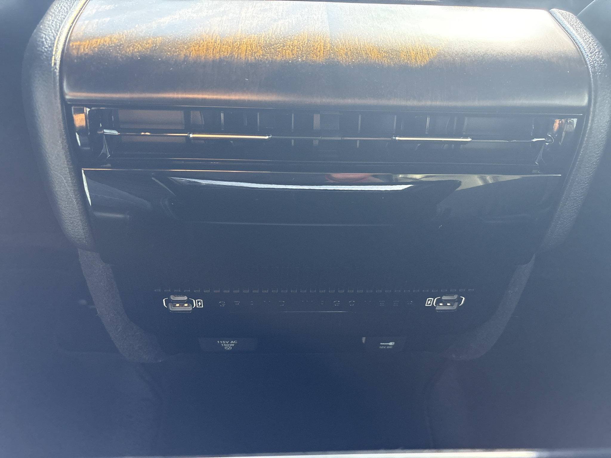 Used 2022 Jeep Grand Wagoneer Series I AWD/4WD image 20