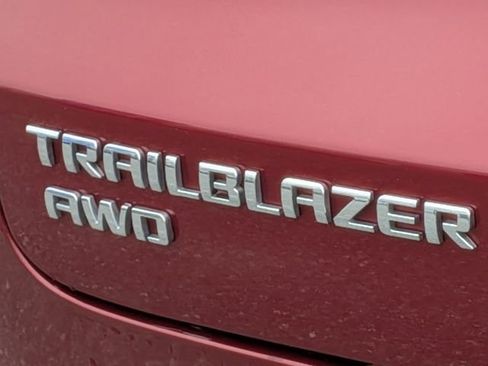Used 2024 Chevrolet TrailBlazer LT image 12