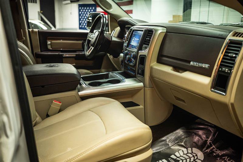 Used 2018 RAM 1500 Laramie w/ Convenience Group AWD/4WD image 13