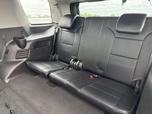 Used 2019 Chevrolet Tahoe LS image 9