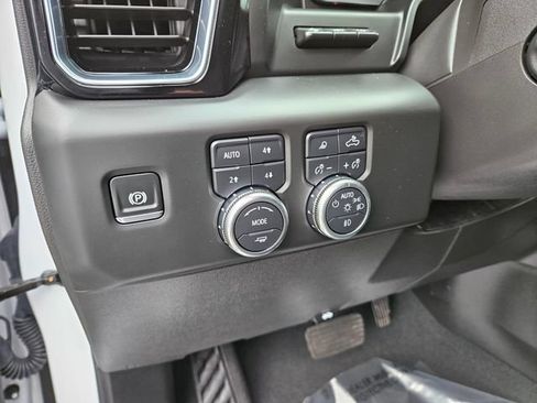 Used 2024 GMC Sierra 1500 Denali w/ Denali Reserve Package AWD/4WD image 30