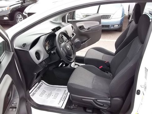 Used 2015 Toyota Yaris L FWD image 6