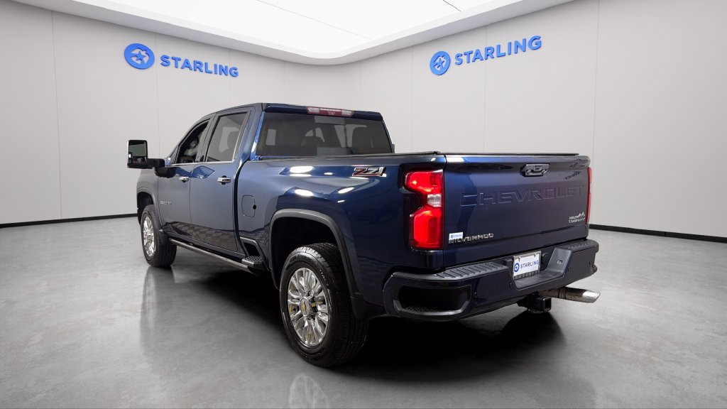 Used 2022 Chevrolet Silverado 2500 High Country w/ Technology Package AWD/4WD image 7