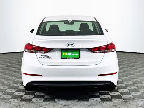 Used 2018 Hyundai Elantra Value Edition FWD image 8