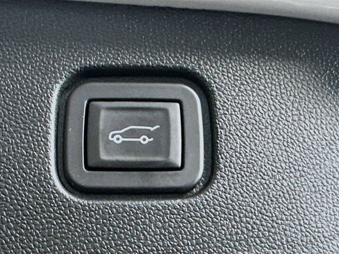 Used 2024 Chevrolet Blazer EV RS AWD/4WD image 31