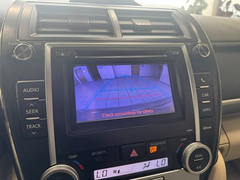 Used 2012 Toyota Camry XLE w/ Convenience Pkg FWD image 29