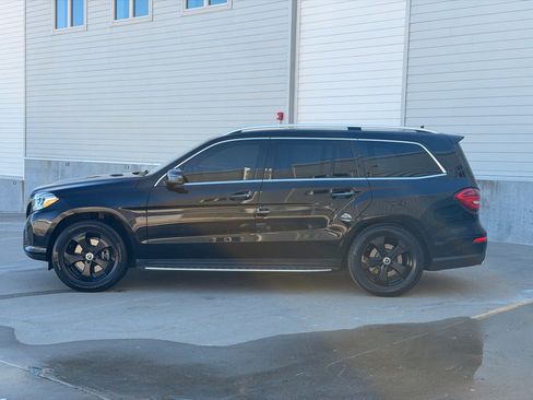 Used 2019 Mercedes-Benz GLS 450 4MATIC w/ Premium 1 Package image 4