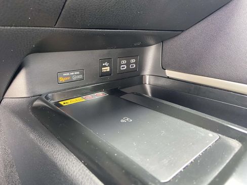 Used 2025 Toyota Camry LE FWD image 25