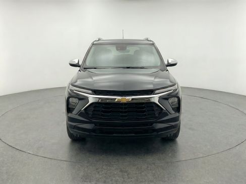 Used 2025 Chevrolet TrailBlazer LT w/ Driver Confidence Package AWD/4WD image 2