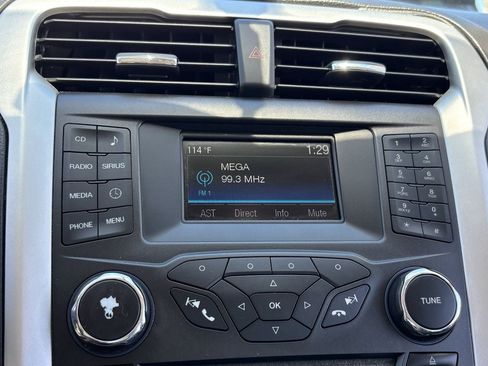Used 2016 Ford Fusion SE FWD image 20