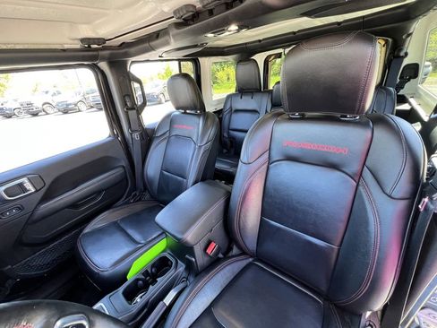 Used 2022 Jeep Wrangler Unlimited Rubicon w/ Steel Bumper Group AWD/4WD image 28