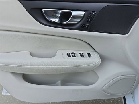 Used 2022 Volvo S60 T8 R-Design Expression w/ Premium Package image 26