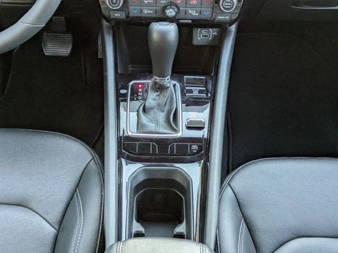 Used 2025 Jeep Compass Limited image 21