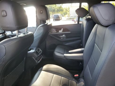 Used 2022 Mercedes-Benz GLS 450 4MATIC image 14