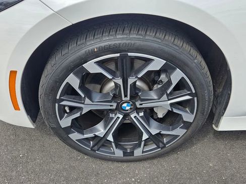 Used 2025 BMW 330i xDrive Sedan w/ M Sport Package AWD/4WD image 11