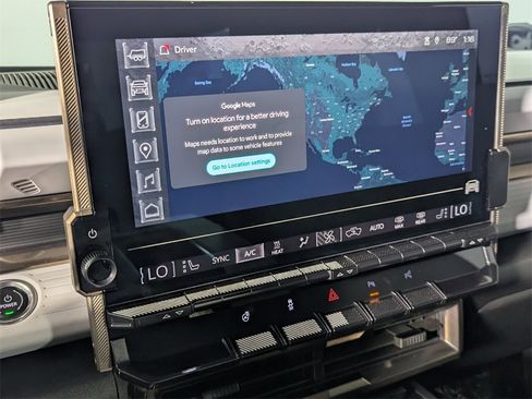 Used 2024 GMC Hummer EV 3X w/ LPO, Illumination Package image 24