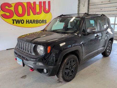 Used 2017 Jeep Renegade Trailhawk image 1
