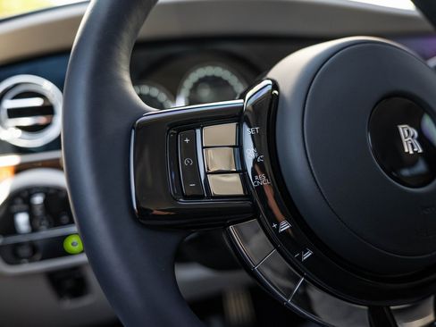 Used 2024 Rolls-Royce Ghost image 19