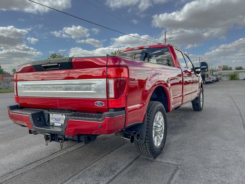 Used 2022 Ford F350 Platinum w/ FX4 Off-Road Package AWD/4WD image 6