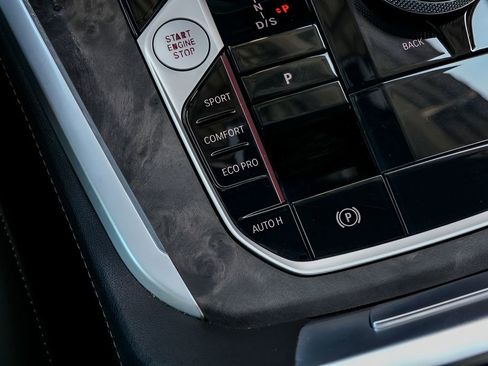 Used 2024 BMW X5 sDrive40i image 53