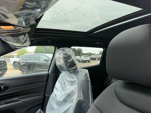 New 2026 Jeep Compass Trailhawk w/ Sun, Sound & Navigation Group image 24