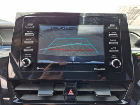 Used 2023 Toyota Camry SE FWD image 10