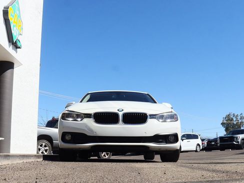 Used 2017 BMW 320i Sedan image 17