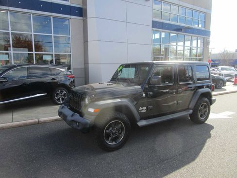 Used 2019 Jeep Wrangler Unlimited Sport S image 1