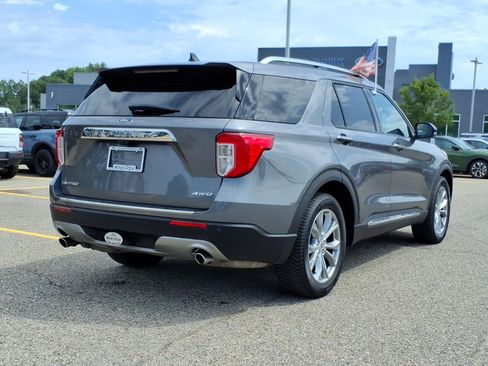 Used 2021 Ford Explorer Limited w/ Equipment Group 301A AWD/4WD image 7