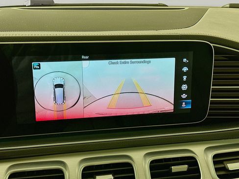 Certified 2023 Mercedes-Benz GLS 580 4MATIC image 15