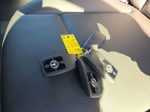 Used 2025 Mercedes-Benz Sprinter 2500 image 29