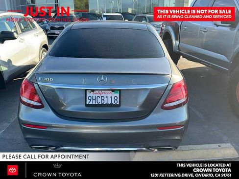 Used 2018 Mercedes-Benz E 300 image 4