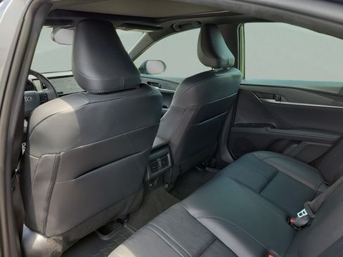 Used 2025 Toyota Camry XSE FWD image 12