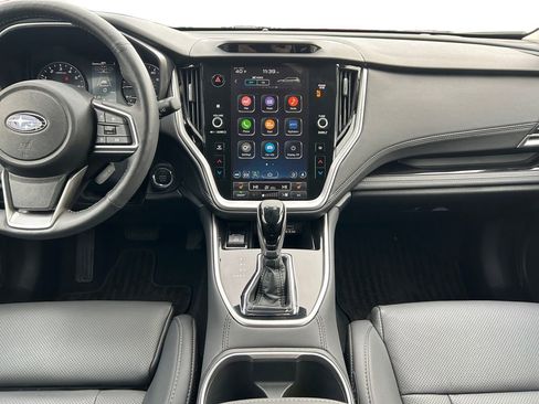 Used 2025 Subaru Outback Limited image 12